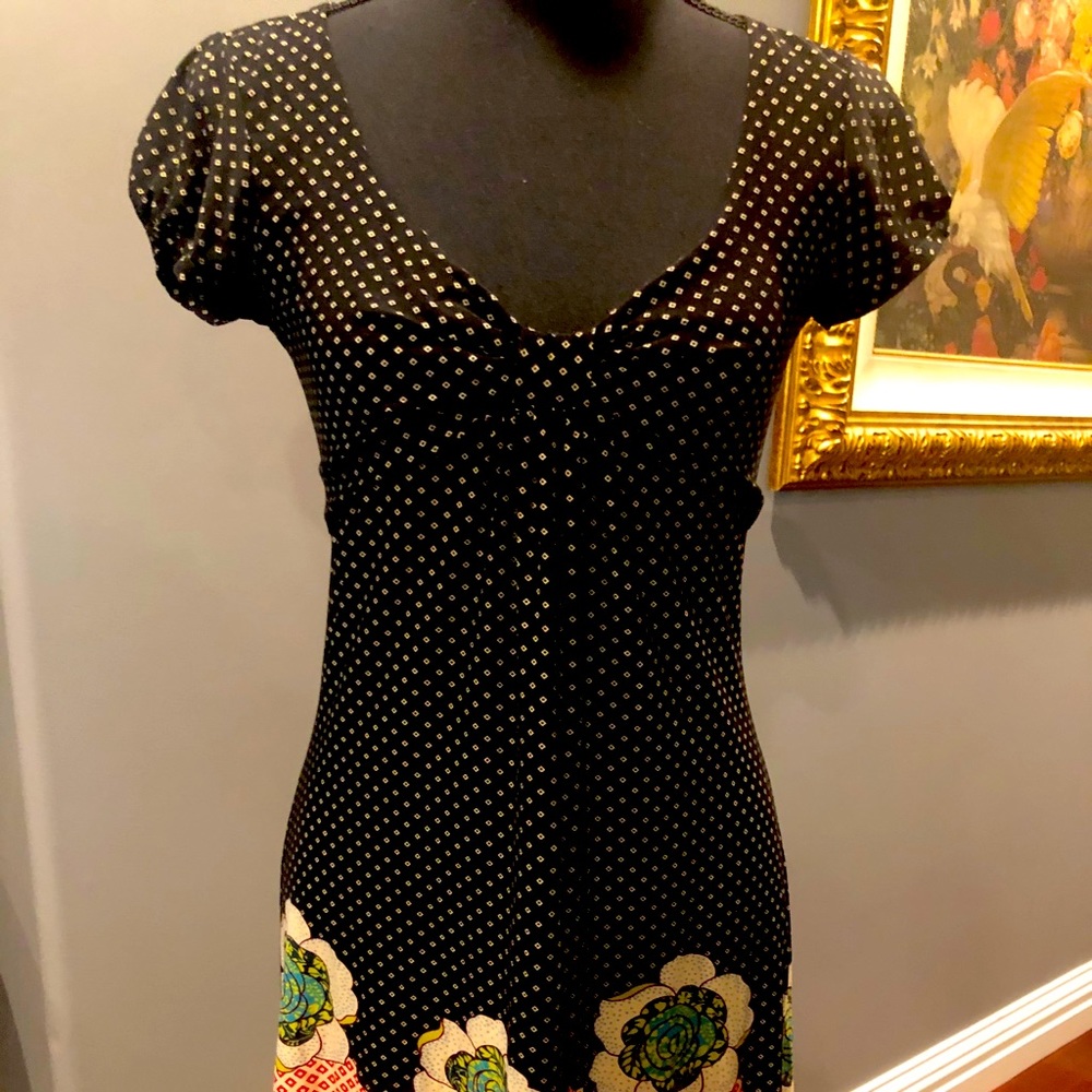 ⭐️✨Cute Black polkadot with floral bottom